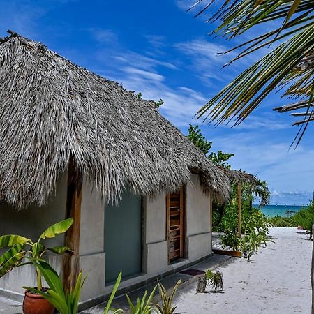 Casa Mate Beachfront Cabanas El Cuyo Exterior photo