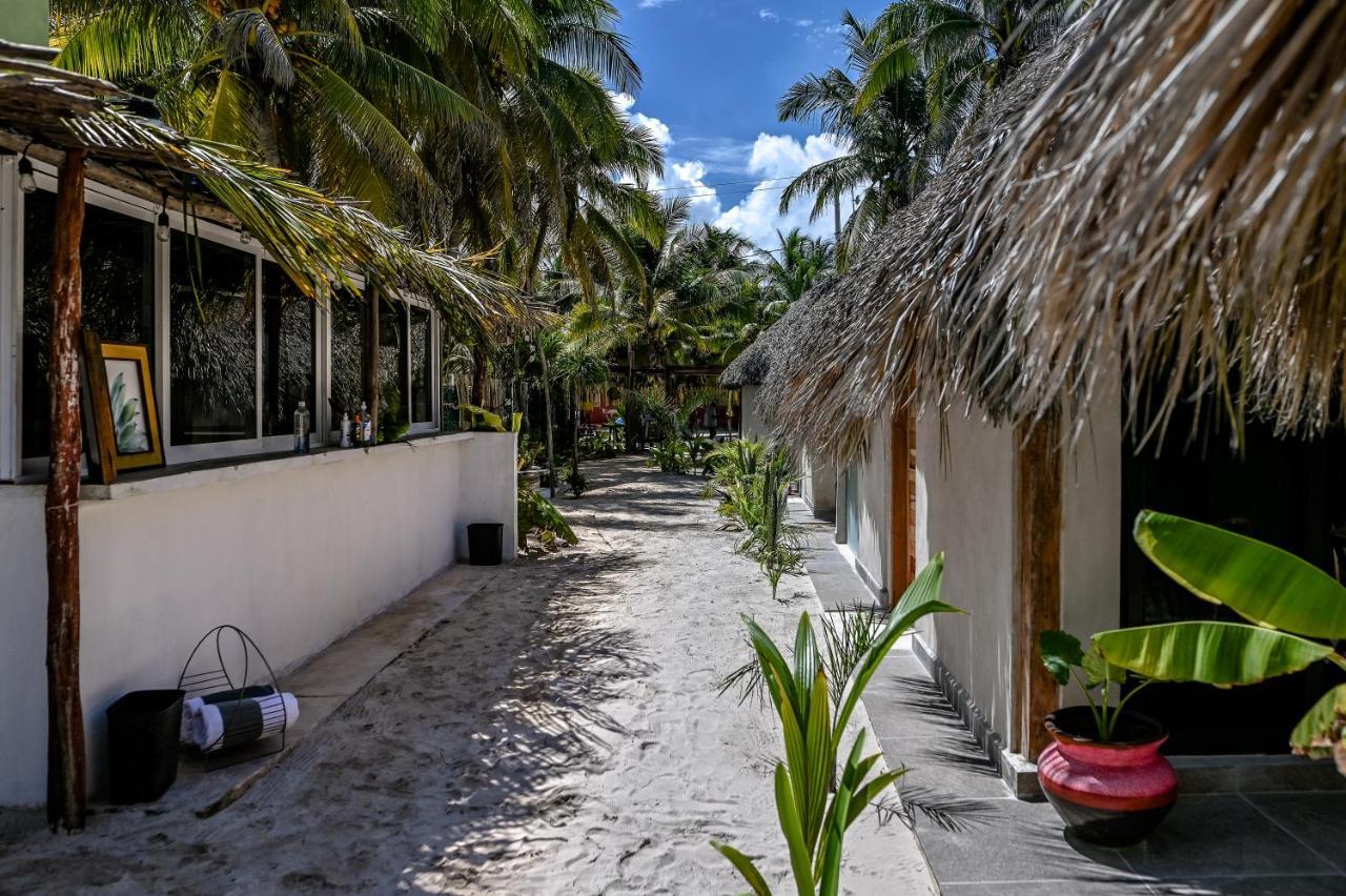 Casa Mate Beachfront Cabanas El Cuyo Exterior photo
