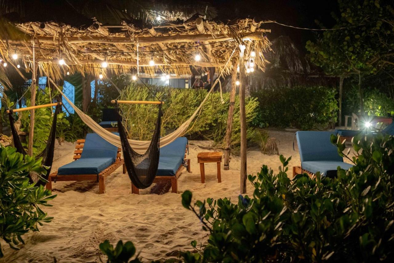 Casa Mate Beachfront Cabanas El Cuyo Exterior photo