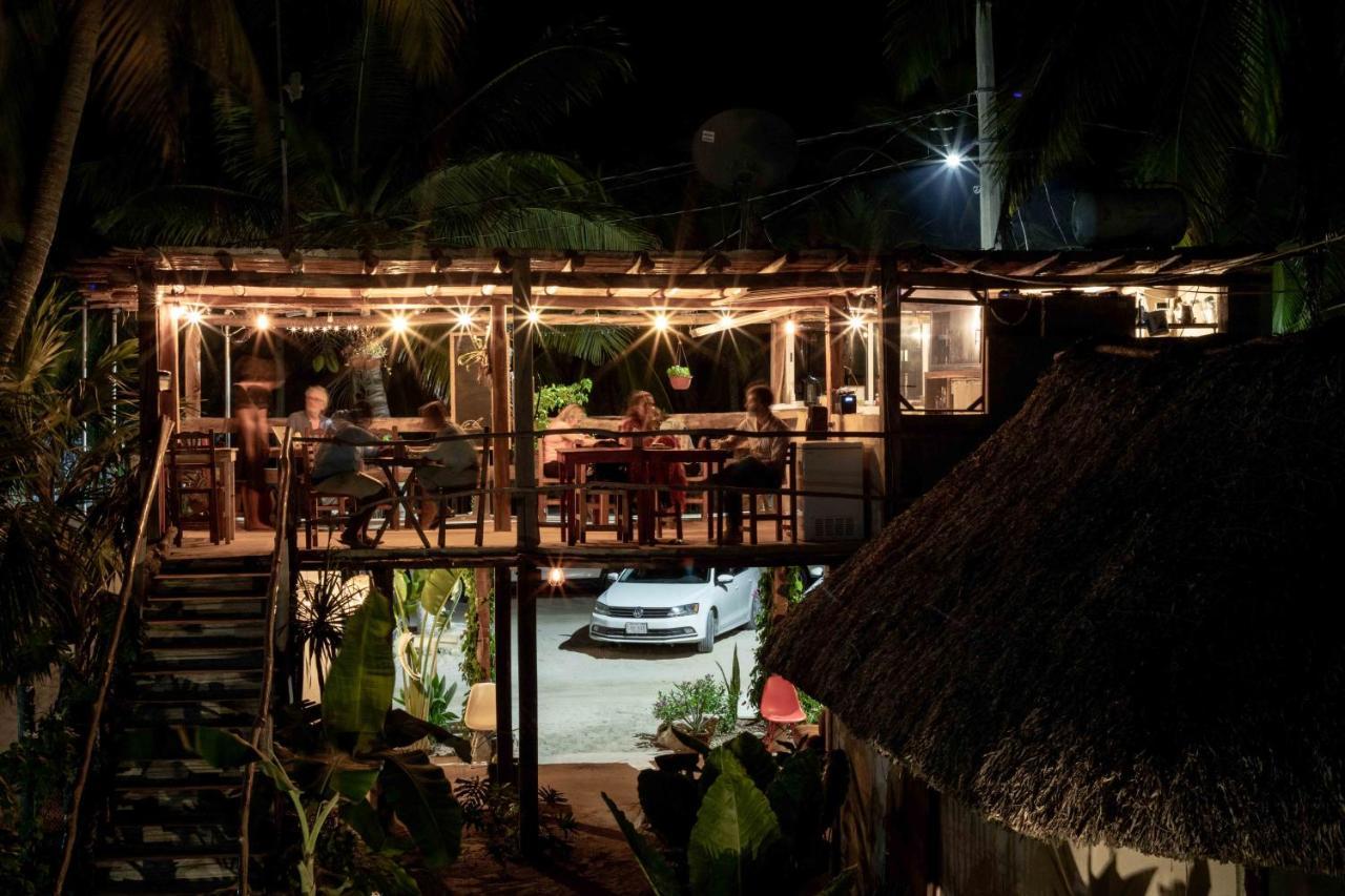 Casa Mate Beachfront Cabanas El Cuyo Exterior photo